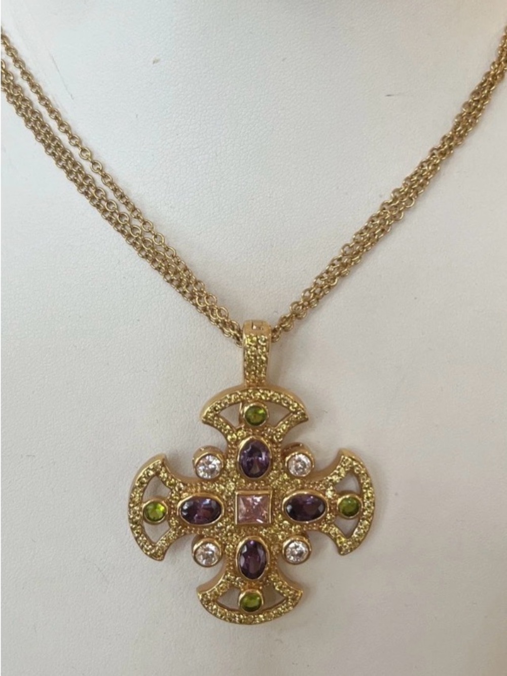 QVC marked PJM - Maltese rhinestone cross gold tone necklace